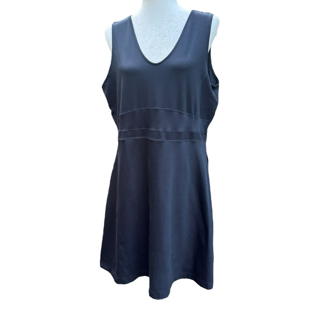 Title Nine Dream V Neck Dress XL Black Travel Athletic Fit Flare Casual Comfy - Picture 3 of 12